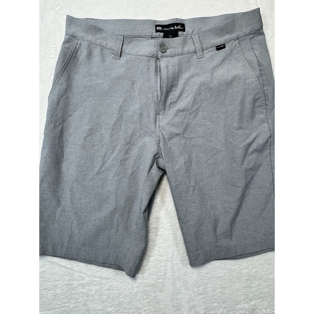 Travis Mathew Shorts Mens 34 Steel Gray Golf Flat Front Athletic Logo NWOT